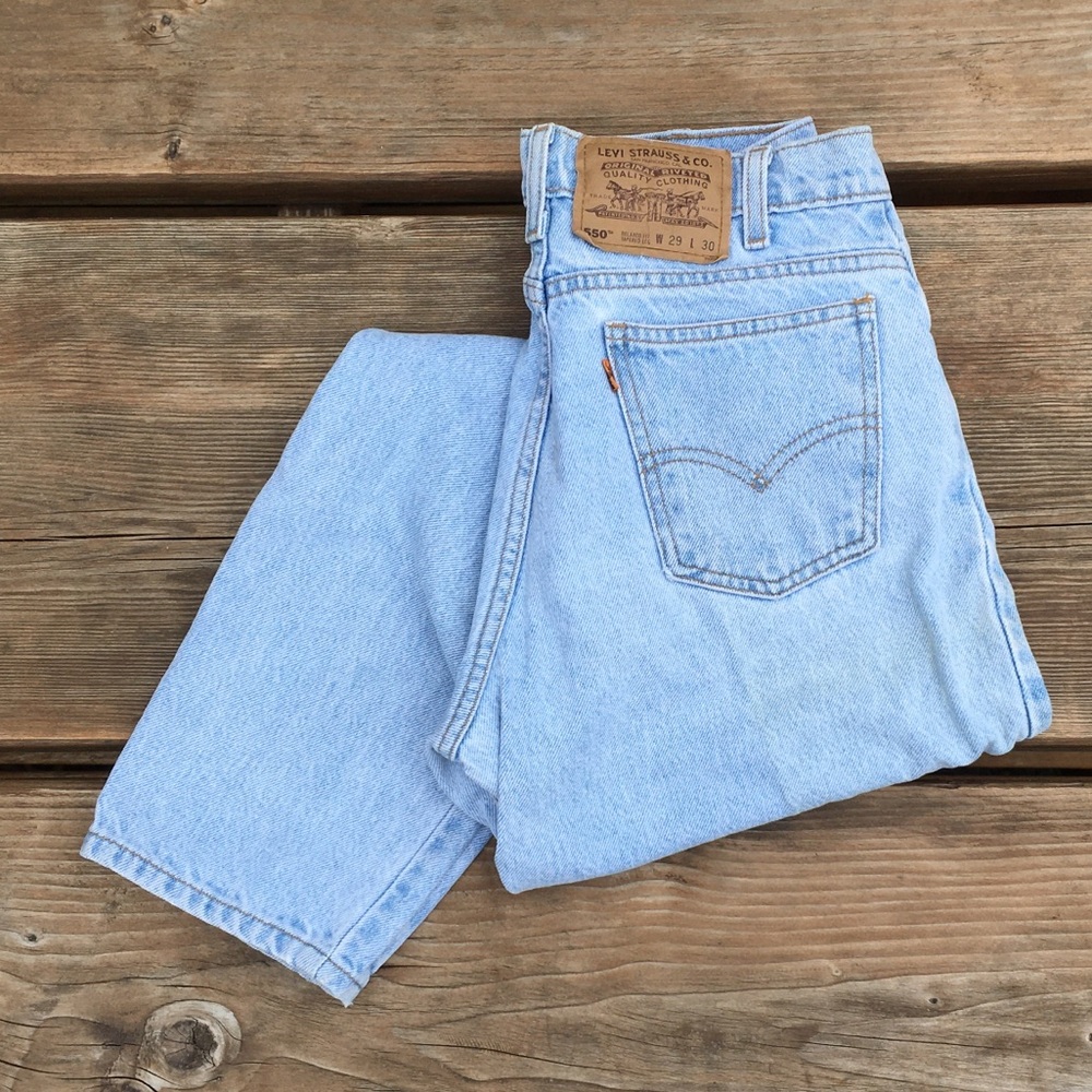 Vintage Levi’s Light Wash 550 Tapered Leg Jeans